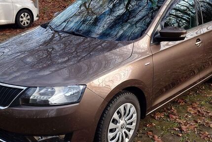 Skoda Rapid 33.800 km 11.700 &euro; Berlin 12527