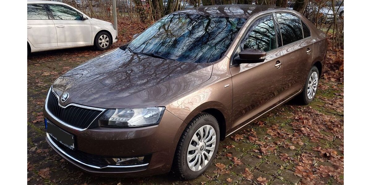 Skoda Rapid 33.800 km 11.700 &euro; Berlin 12527