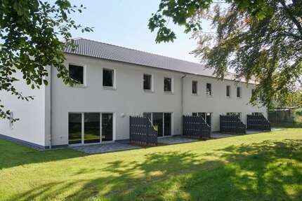 Haus zum Mieten in Flensburg Weiche 1.475 € 122 m²