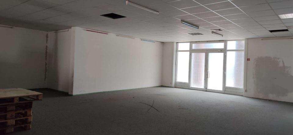 Gewerbeobjekt Bitterfeld-Wolfen Bitterfeld - 915&euro; | Angebot:25795407