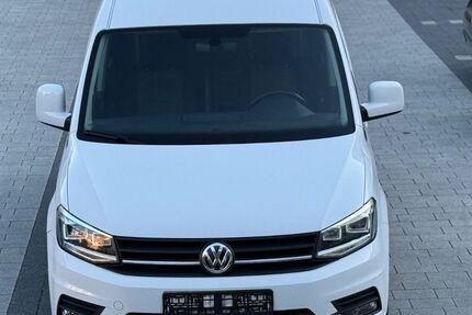 VW Caddy 141.000 km 8.299 &euro; Offenbach am Main 63069