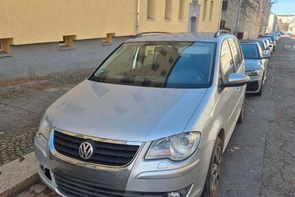 VW Touran 237.000 km 3.599 &euro; Chemnitz 09126
