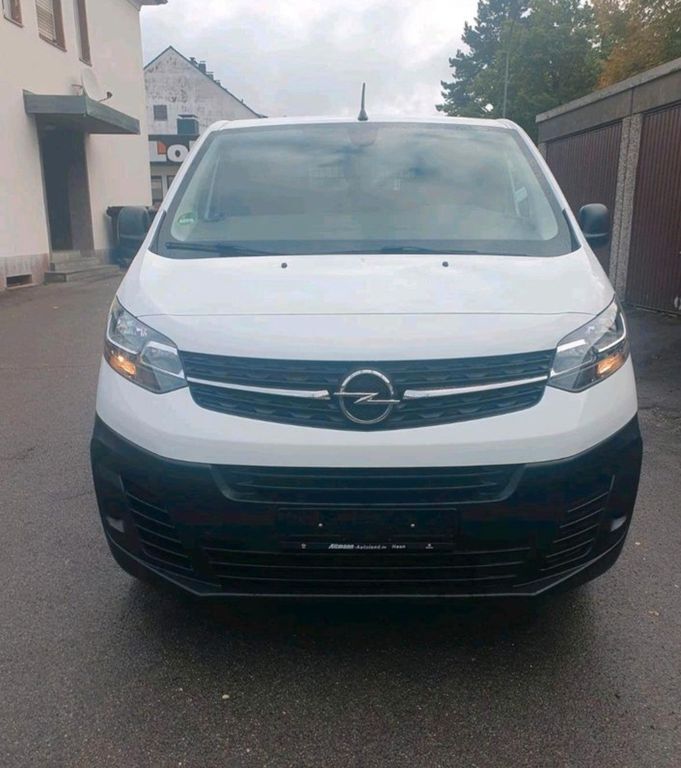 Opel Vivaro 142.946 km 13.000 € Remscheid 42859