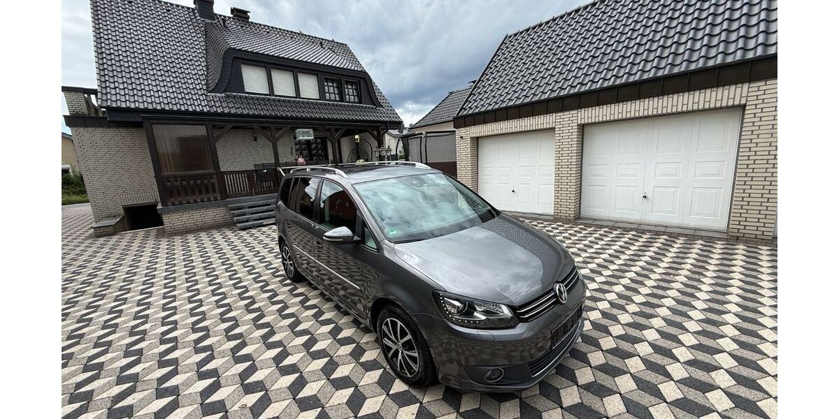 VW Touran 249.000 km 7.500 &euro; Dülmen 48249