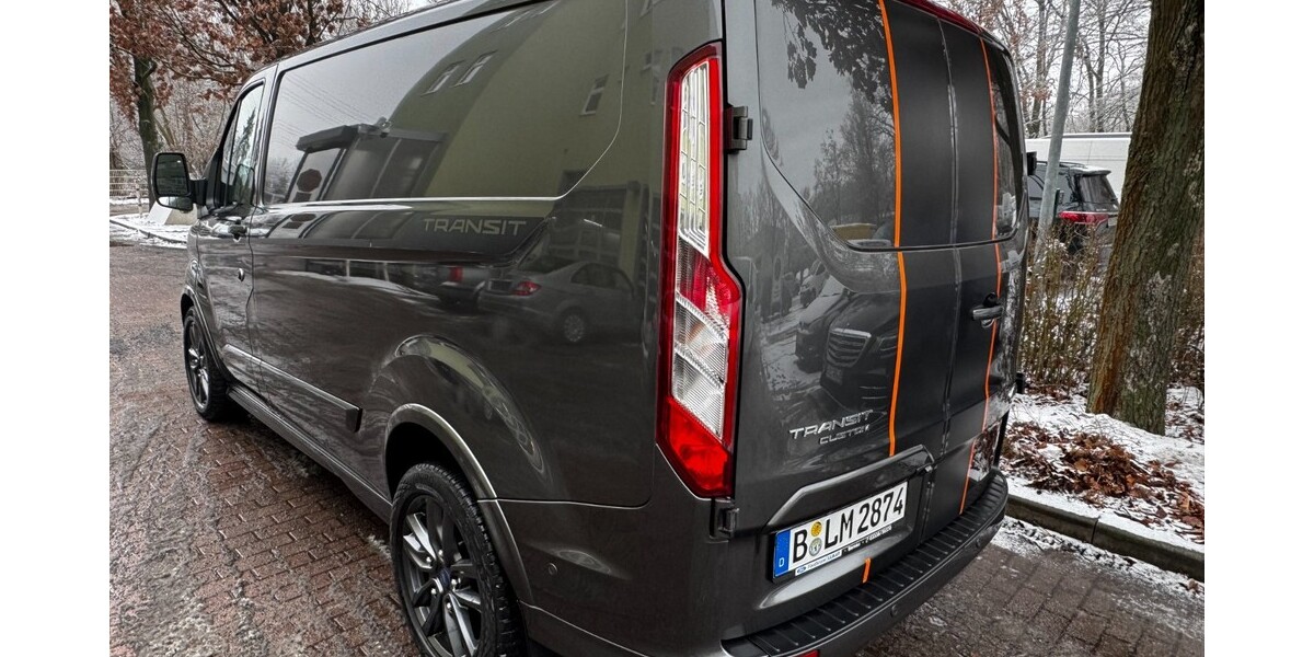 Ford Transit Custom Bus 157.651 km 22.990 &euro; Berlin 10178
