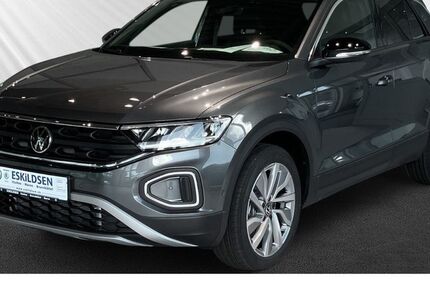 VW T-Roc 12.500 km 36.470 &euro; Itzehoe 25524
