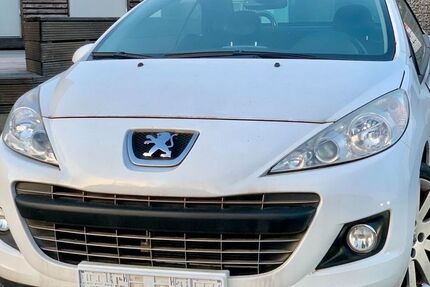 Peugeot 207 130.012 km 1.900 &euro; Gelsenkirchen 45884