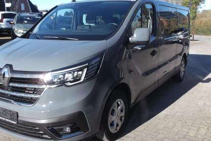 Renault Trafic 33.000 km 29.800 &euro; Nindorf 25704