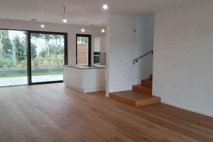 Wohnung zum Mieten in Frankfurt 3.250 € 124 m²