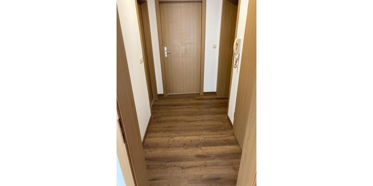 Erdgeschoßwohnung Wiesau Kornthan - 3 Zimmer, 73 m&sup2;, 475&euro; | Angebot:25960438