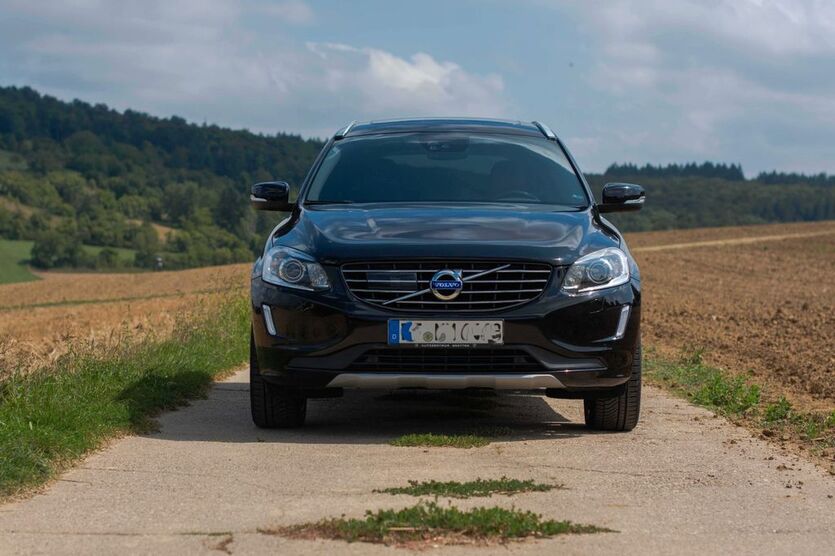Volvo XC60 198.000 km 16.500 € Remchingen 75196