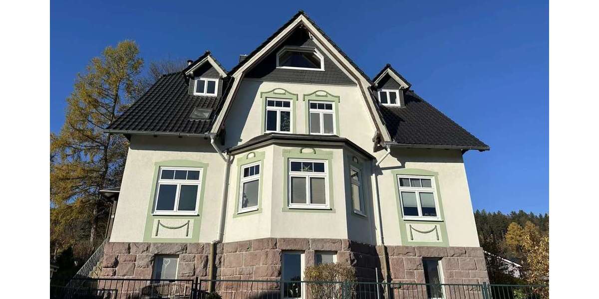 Etagenwohnung Zella-Mehlis Mehlis - 4 Zimmer, 116 m&sup2;, 915&euro; | Angebot:26862860