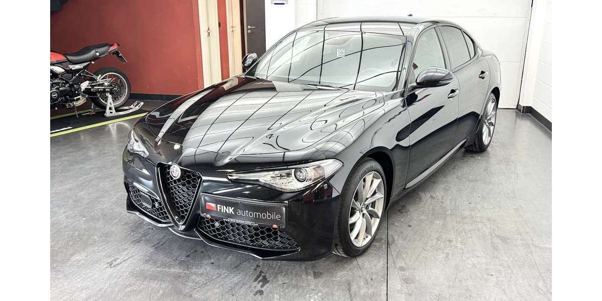 Alfa Romeo Giulia 23.400 km 28.740 &euro; Lich 35423