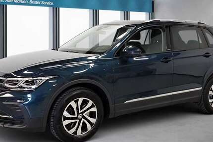 VW Tiguan 48.581 km 28.360 € Maintal 63477