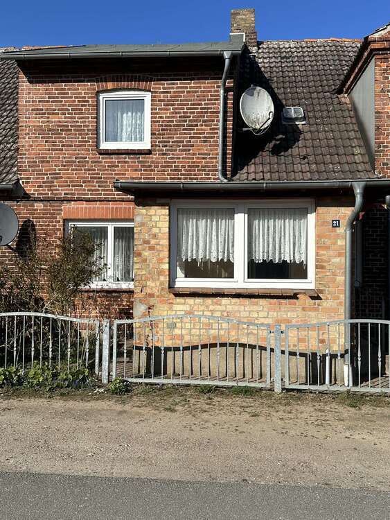 Haus zum Kaufen in Dassow 128.000 € 73.4 m²