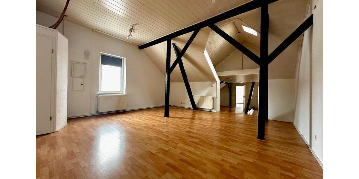 Großzügige 4-Zimmer-Altbauwohnung im Ortszentrum von Neuenburg 4 zimmer