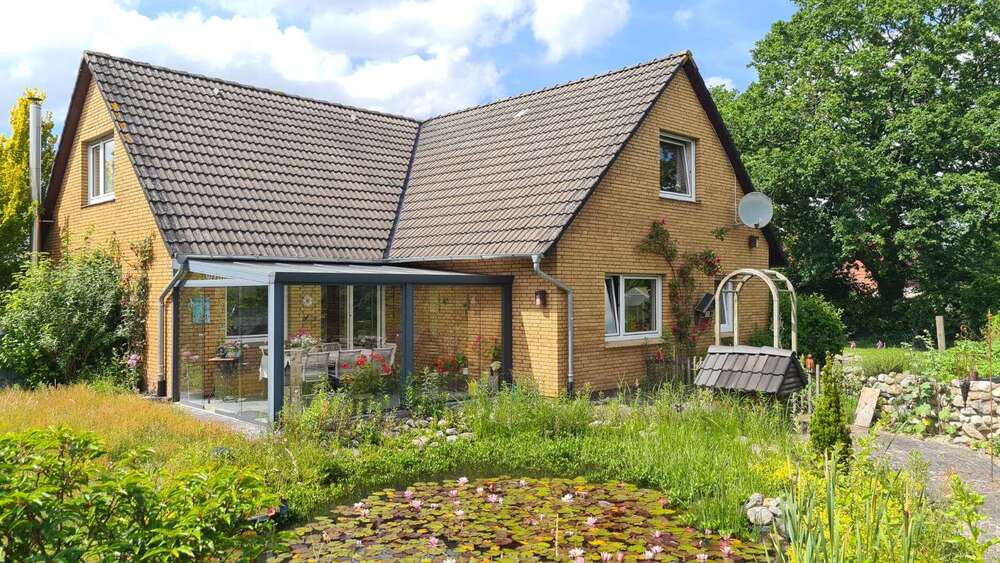 Einfamilienhaus Zetel - 6 Zimmer, 170 m&sup2;, 265.000&euro; | Angebot:27066675