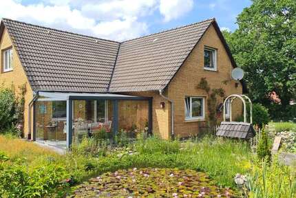 Haus Zetel - 6 Zimmer, 170 m&sup2;, 265.000&euro; | Angebot:27066675