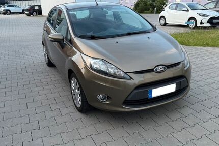 Ford Fiesta 104.500 km 3.750 &euro; Neumarkt 92318