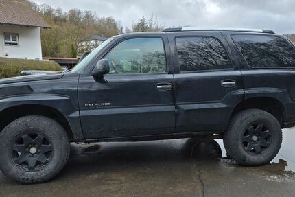 Cadillac Escalade 306.628 km 9.450 &euro; Knüllwald 34593