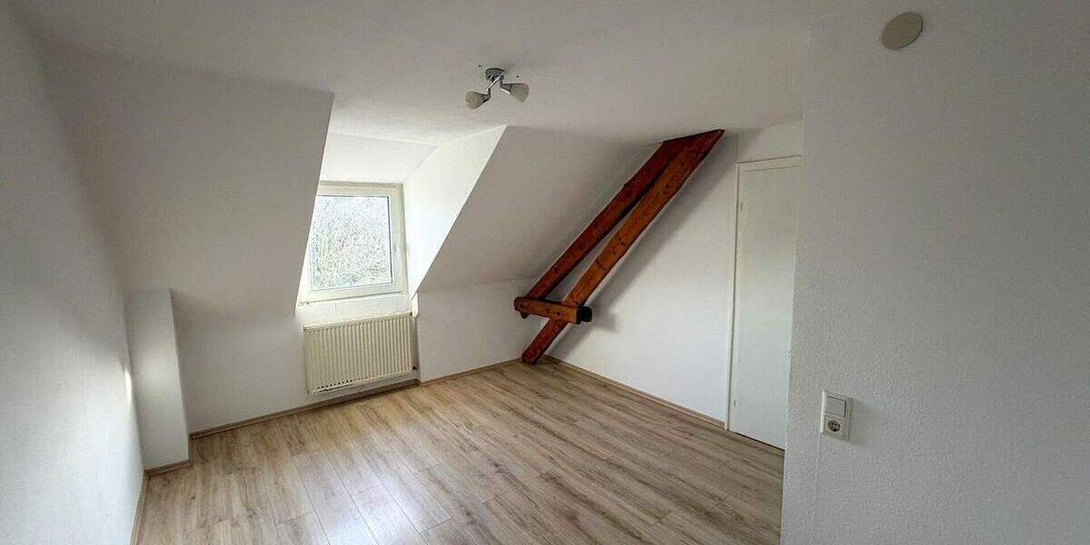 Mehrfamilienhaus, Wohnhaus Stolberg (Rheinland) / Büsbach Büsbach - 7 Zimmer, 173 m&sup2;, 345.000&euro; | Angebot:25742452