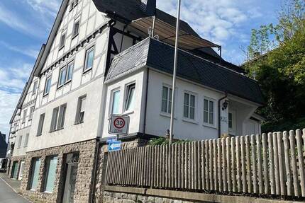 Haus Schmallenberg Bad Fredeburg - 299.000&euro; | Angebot:25799035