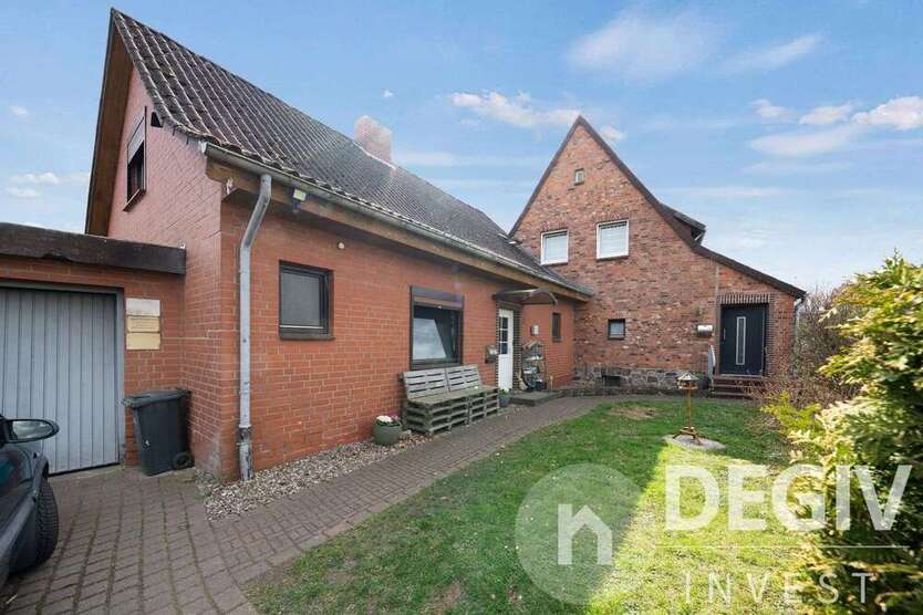 Haus zum Kaufen in Dahlenburg 159.000 € 170 m²