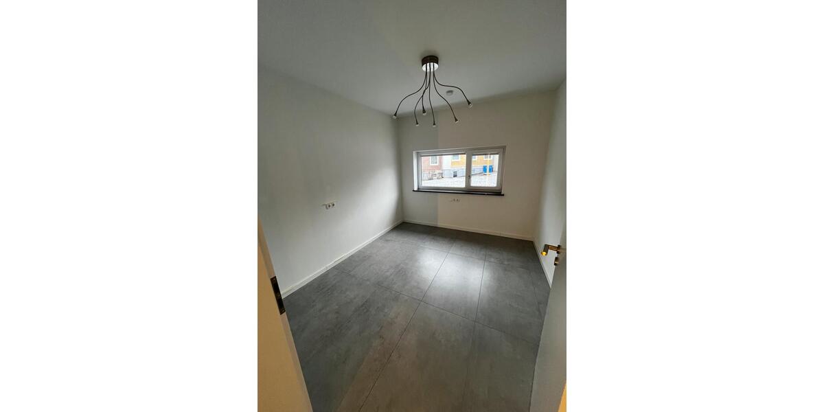 Einfamilienhaus Mellrichstadt - 2 Zimmer, 100 m&sup2;, 1.200&euro; | Angebot:24567687