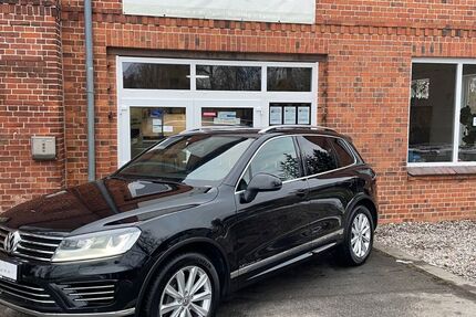 VW Touareg 195.600 km 21.500 &euro; Haar 19273