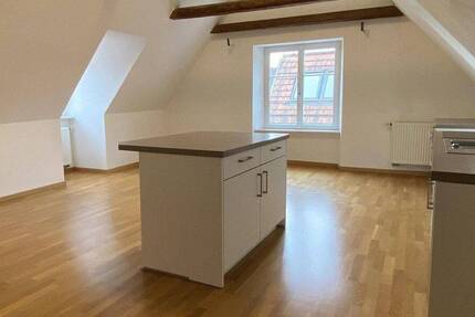 Wohnung Kempten Auf der Halde - 3 Zimmer, 105 m&sup2;, 1.220&euro; | Angebot:26825323