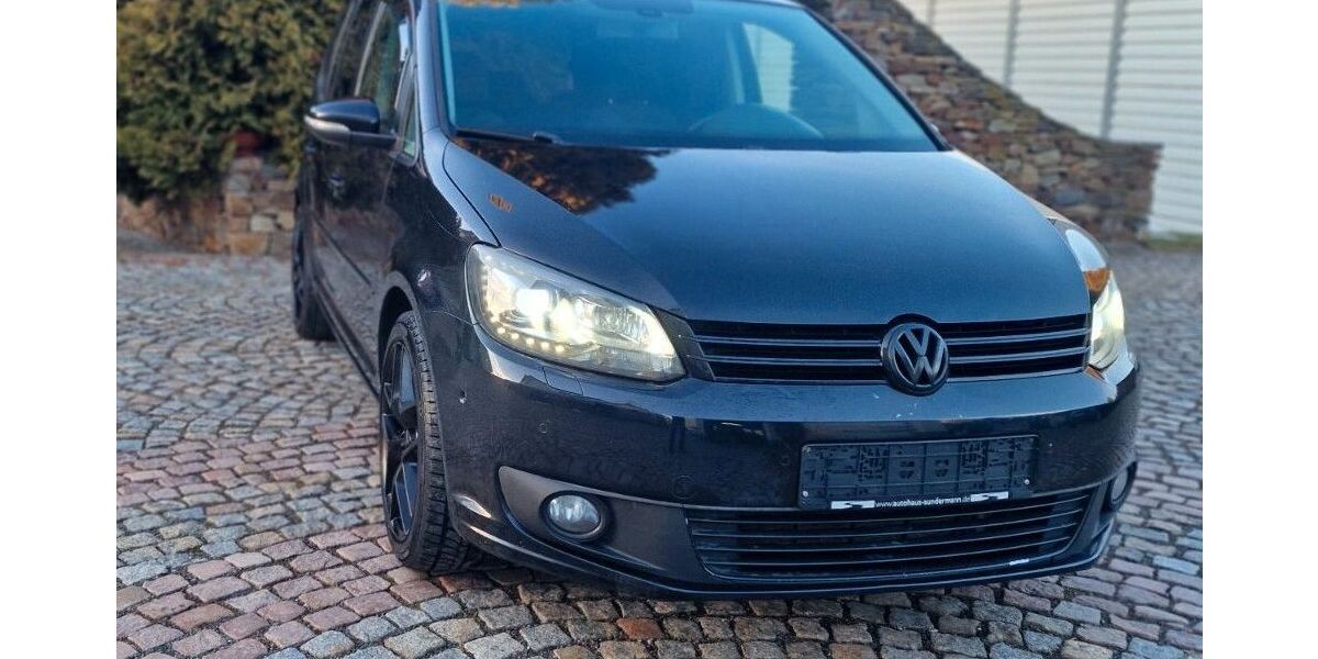 VW Touran 284.892 km 8.299 &euro; Siebenlehn Großschirma 09603