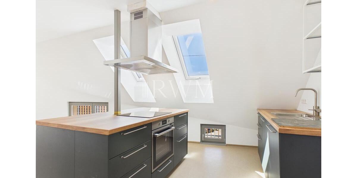 Dachgeschoßwohnung Rottenburg am Neckar - 2.5 Zimmer, 103 m&sup2;, 1.395&euro; | Angebot:26249347