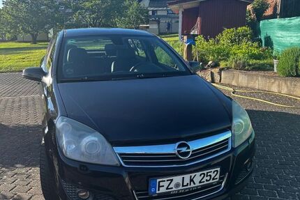 Opel Astra 124.800 km 4.900 &euro; Körle 34327