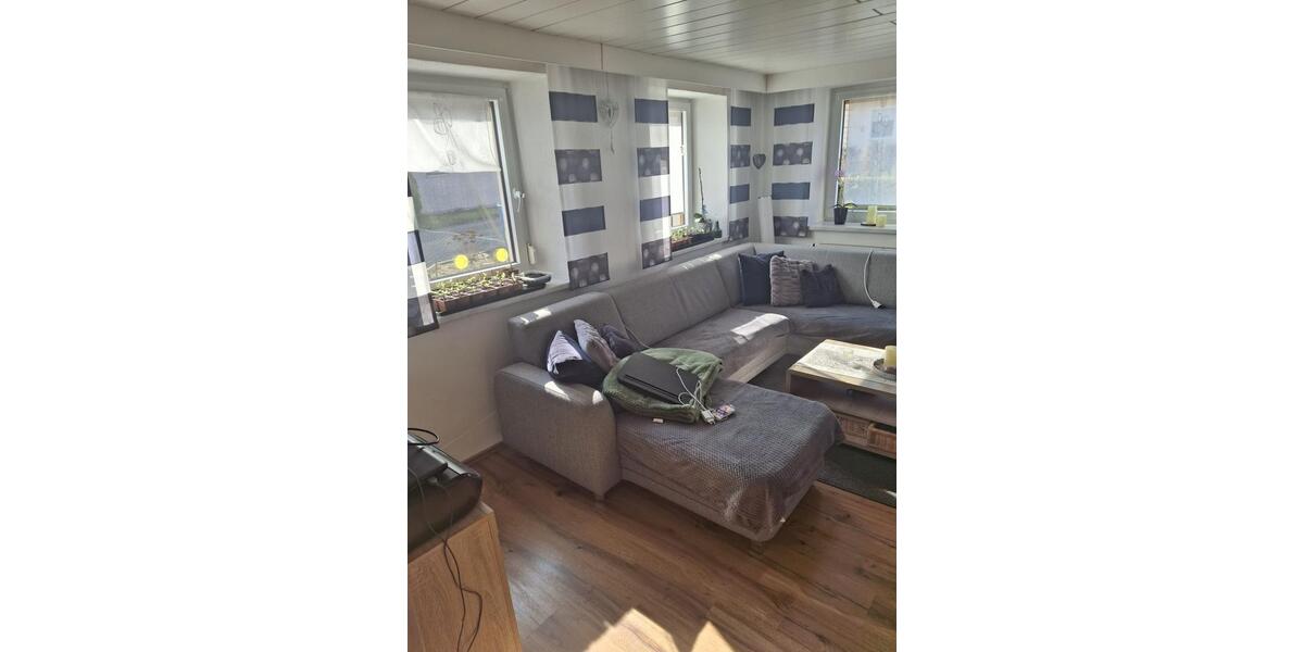 Erdgeschoßwohnung Nördlingen - 5 Zimmer, 140 m&sup2;, 1.180&euro; | Angebot:25351694