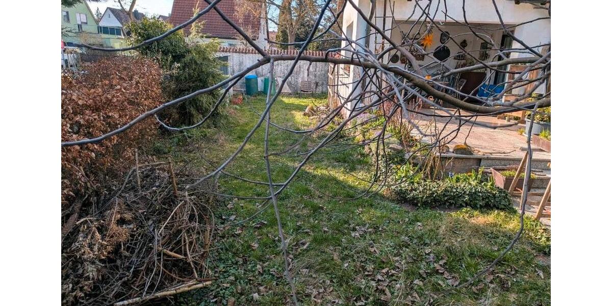 Doppelhaushälfte Leutershausen - 9 Zimmer, 126 m&sup2;, 320.000&euro; | Angebot:23384824