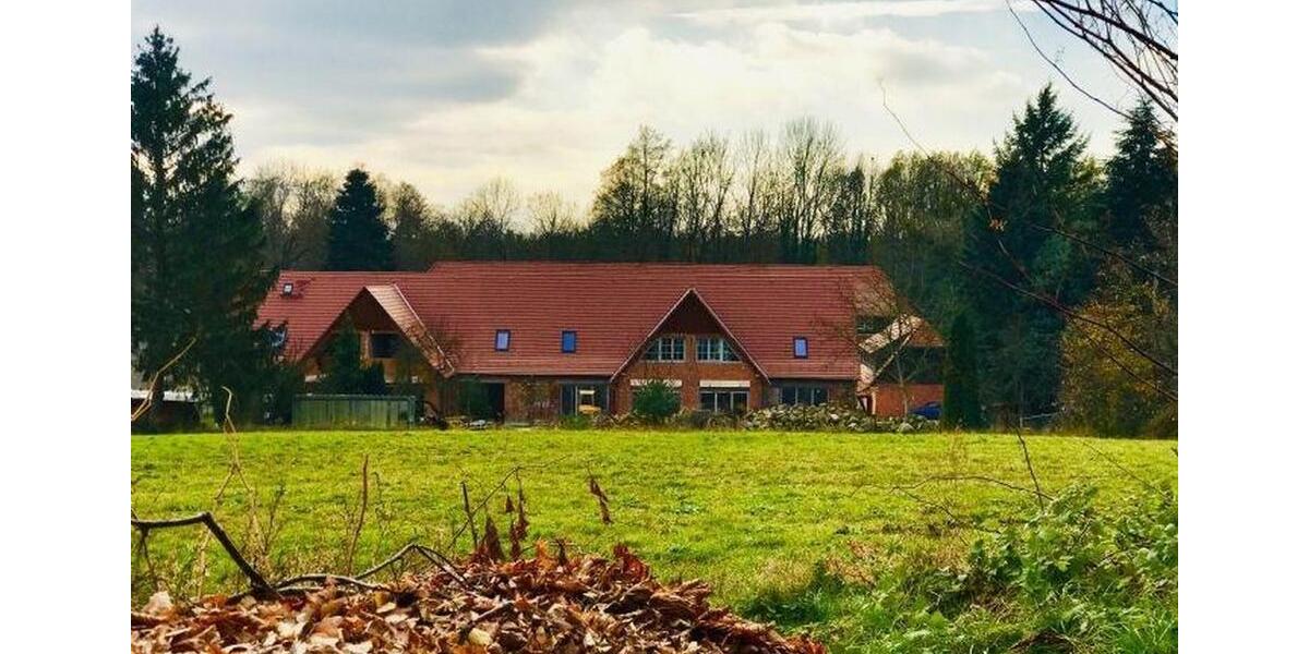 Reihenhaus Pirna - 5 Zimmer, 195 m&sup2;, 2.340&euro; | Angebot:25372343