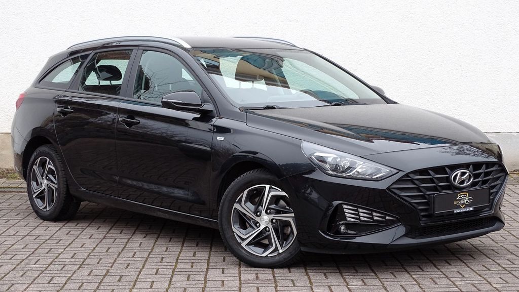 Hyundai i30 35.500 km 16.690 &euro; Bensheim 64625