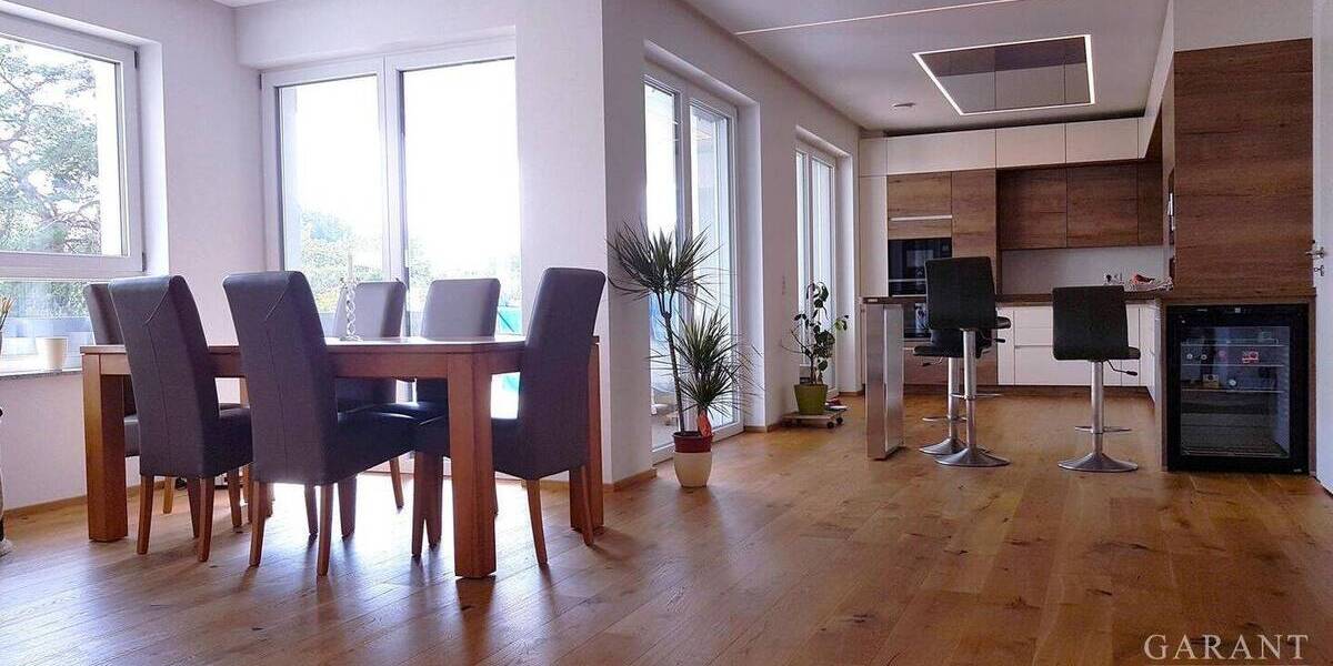 Exklusive, perfekt ausgestattete 5 12 Zimmer-Wohnung mit großer Terrasse und Aufzug zu verkaufen 5 zimmer