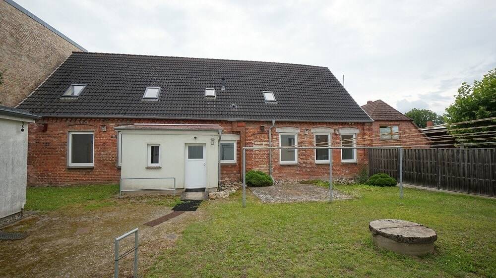 Mehrfamilienhaus, Wohnhaus Neukloster - 8 Zimmer, 192 m&sup2;, 193.000&euro; | Angebot:25770857