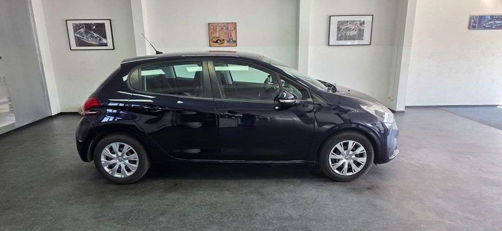 Peugeot 208 58.000 km 6.990 &euro; Asperg/Ludwigsburg bei Stuttgart 71679