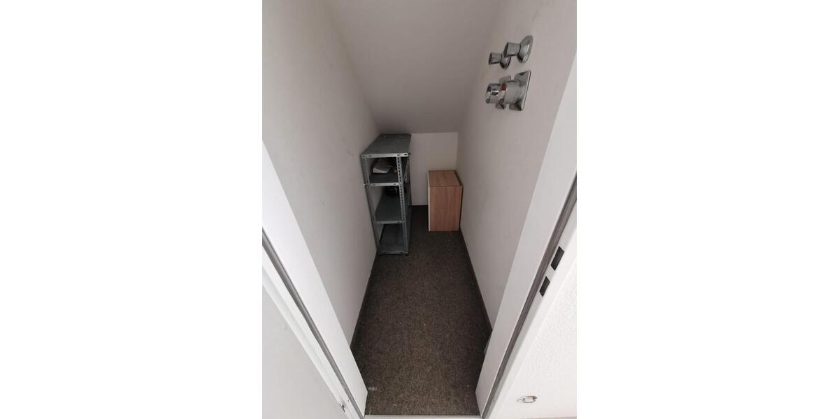 Dachgeschoßwohnung Kassel Philippinenhof-Warteberg - 2 Zimmer, 33 m&sup2;, 84.000&euro; | Angebot:27016003