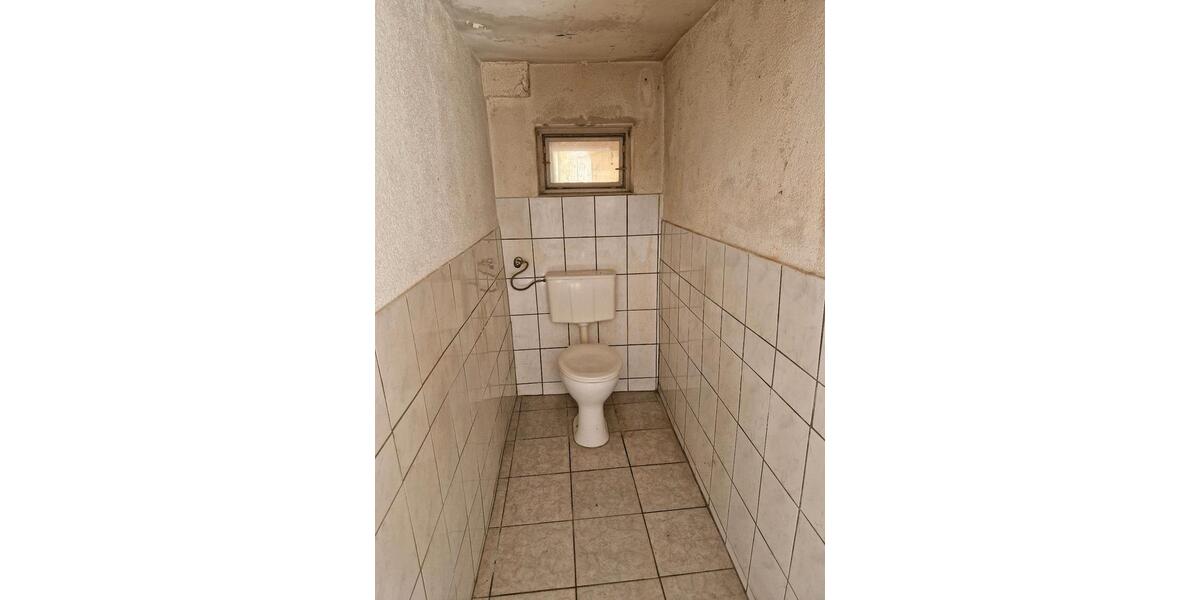 Einfamilienhaus Schkopau - 4 Zimmer, 94 m&sup2;, 75.000&euro; | Angebot:24852052