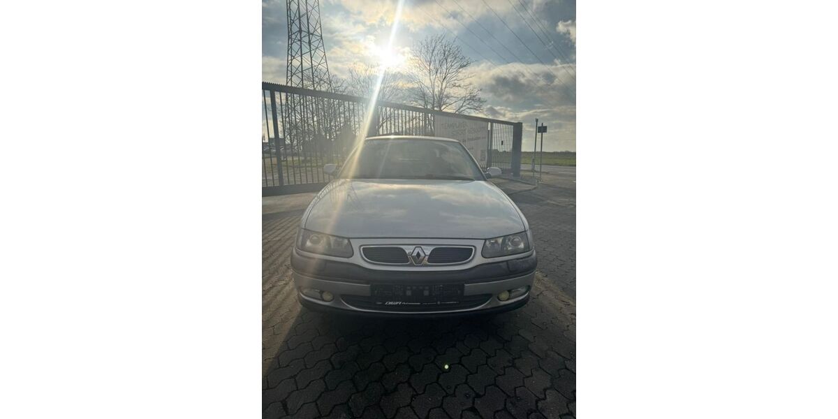 Renault Safrane 276.729 km 1.500 &euro; Enger 32130