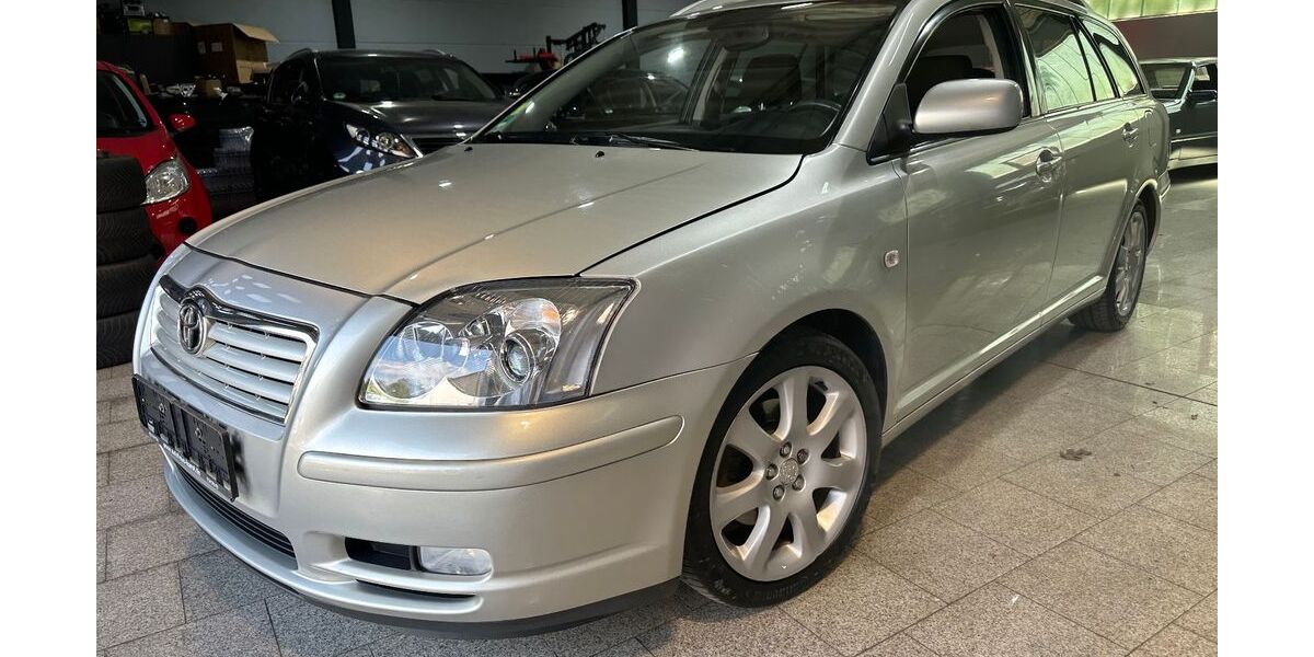 Toyota Avensis 150.000 km 3.990 &euro; Duisburg 47059