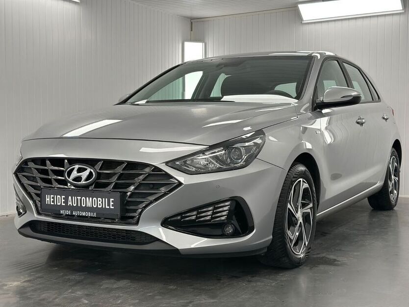 i30