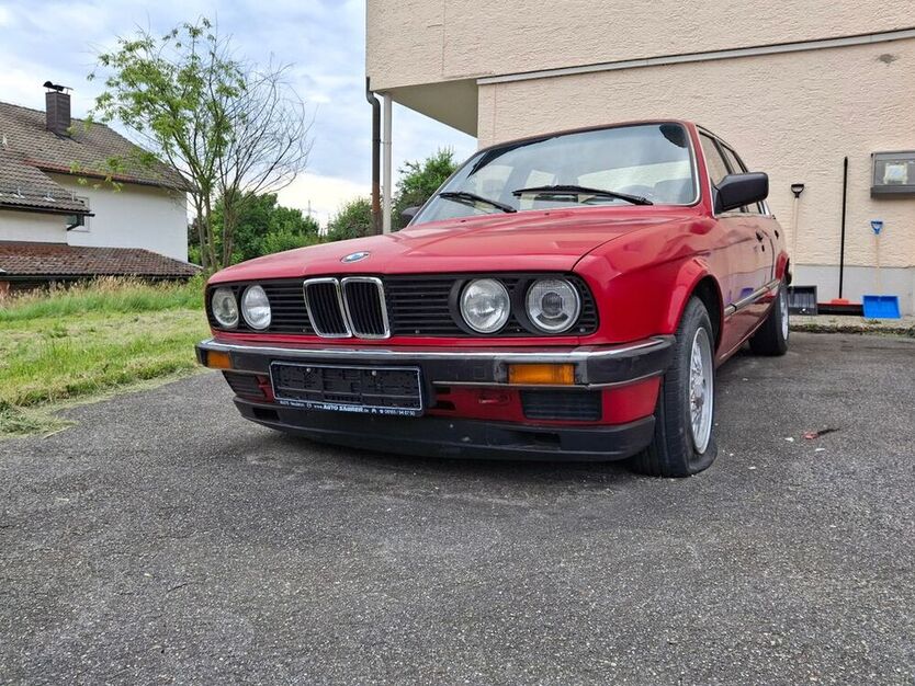318