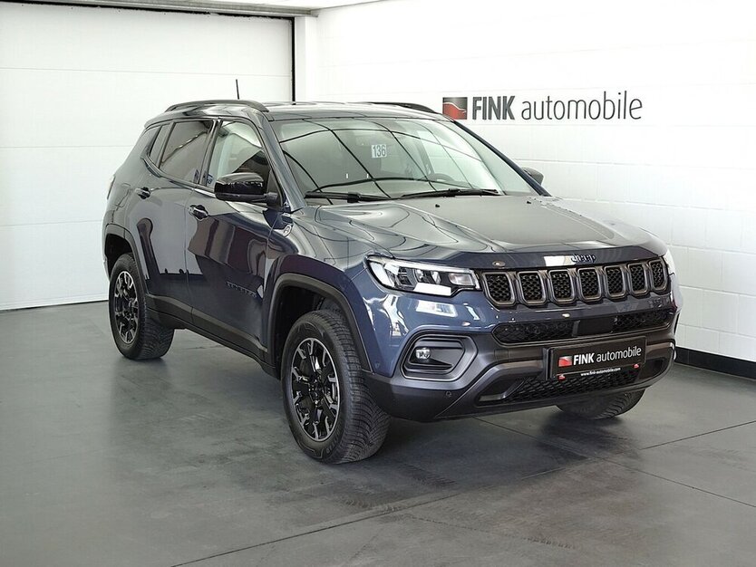 Compass °IIIII° Trailhawk Plug-In Hybrid 4WD