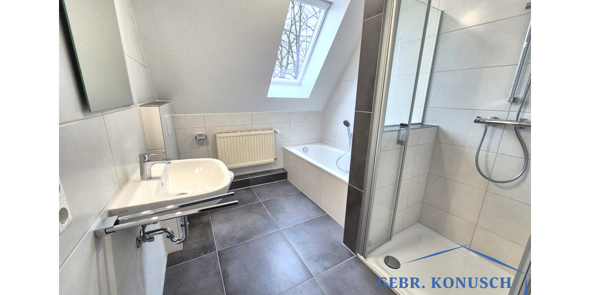 Dachgeschoßwohnung Meppen - 3 Zimmer, 105 m&sup2;, 920&euro; | Angebot:26697957