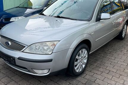 Ford Mondeo 155.000 km 3.190 € Berlin 12359