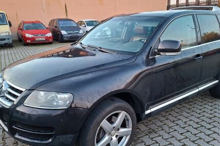 VW Touareg 270.000 km 3.900 € Schwandorf 92421